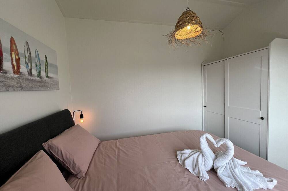 New - Surf Shack - on a lake near Amsterdam! in Vinkeveen, Groene Hart