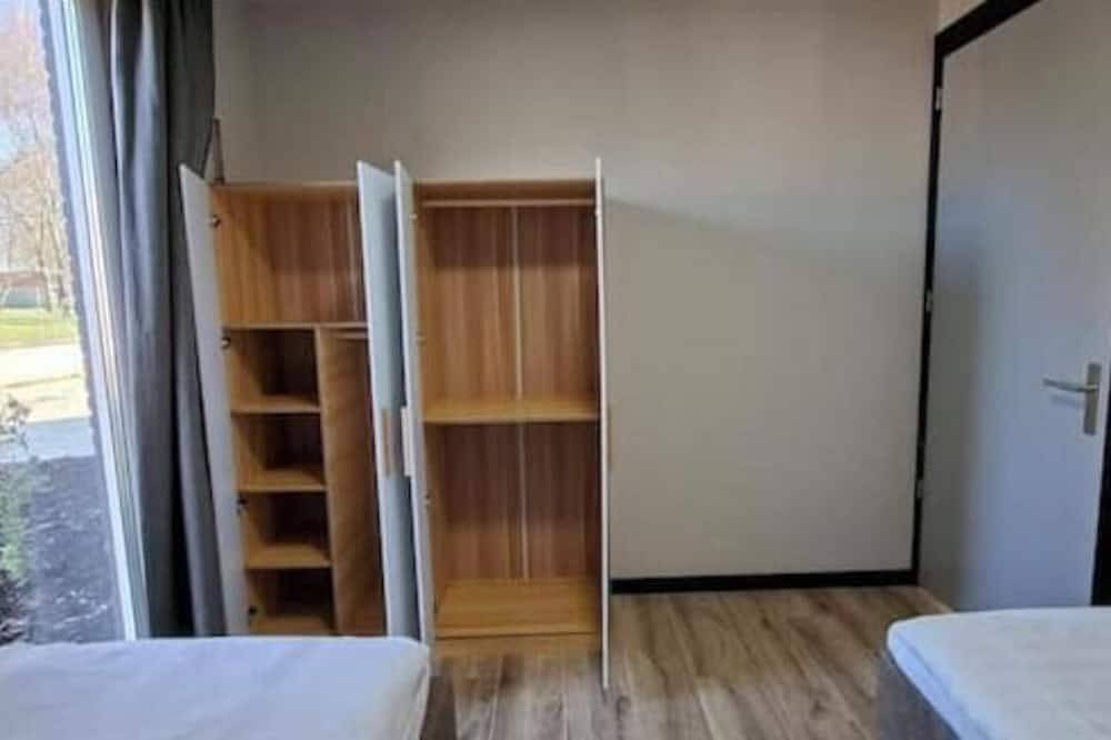 Xxl Vacation Bungalow \"De Meidoorn\" in Baarlo, Limburg (Niederlande)