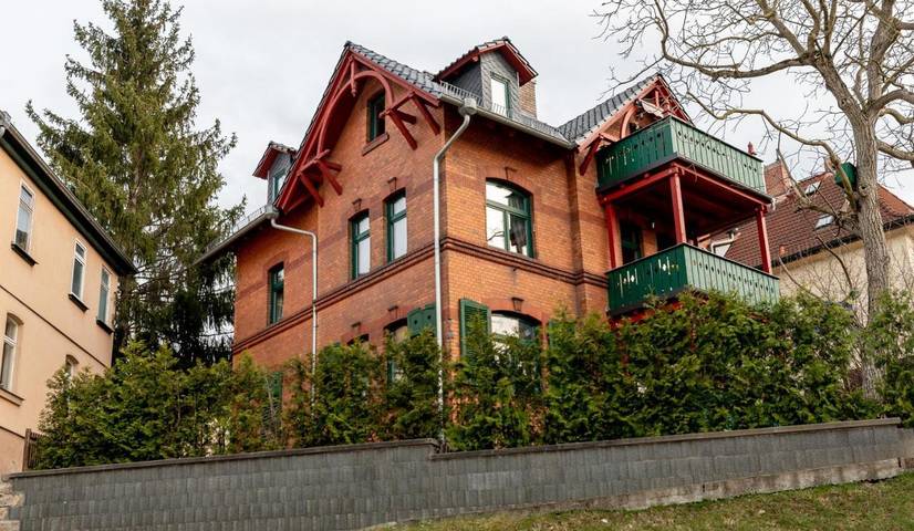 Ferienwohnung für 4 Personen, mit Balkon und Ausblick in Jena