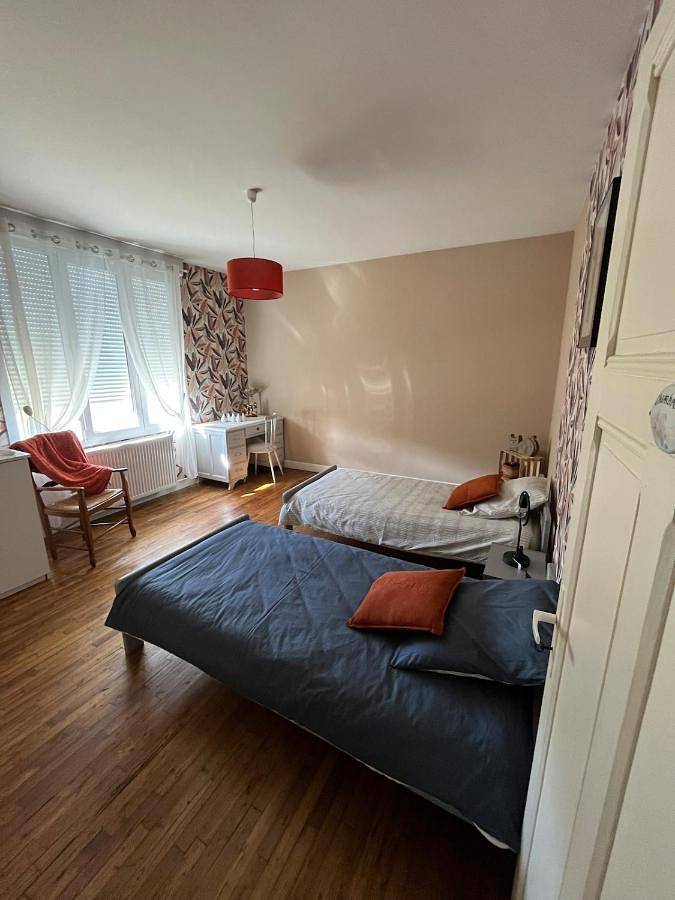 Location de vacances pour 4 personnes, avec jardin, adapté aux familles à Troche - 2