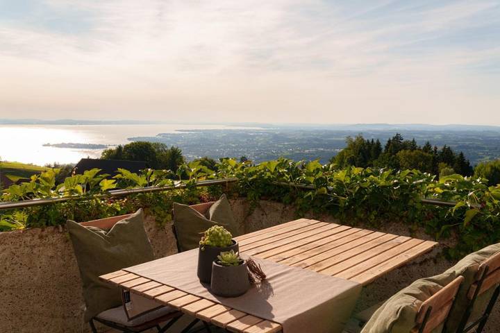 Ferienwohnung für 4 Personen, mit Seeblick und Garten sowie Ausblick - 1