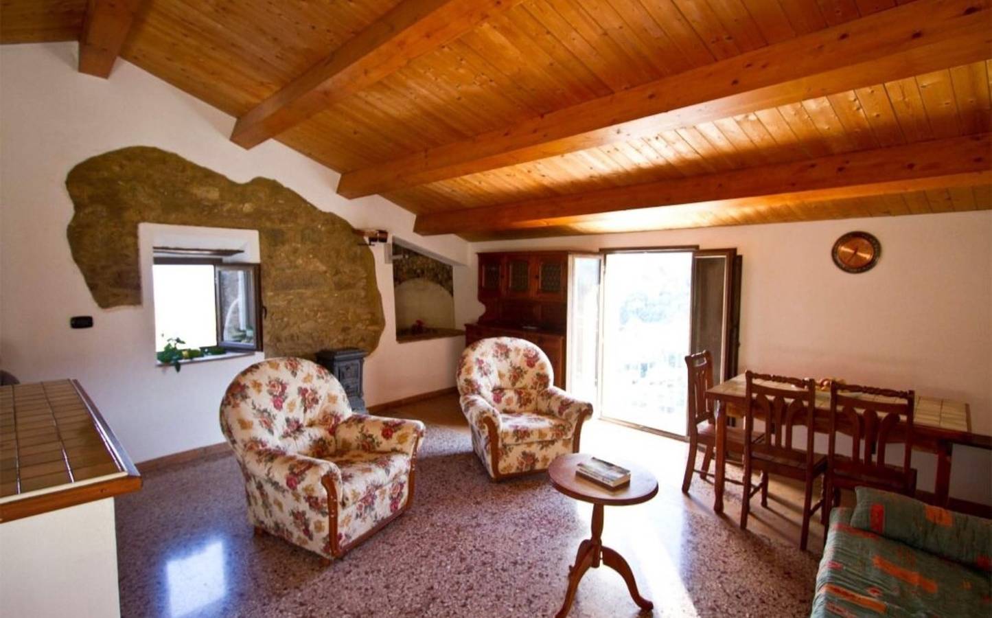 Apartamento entero, Encantador Apartamento con Piscina - Badolato - 50 m² in Badolato, Provincia de Catanzaro