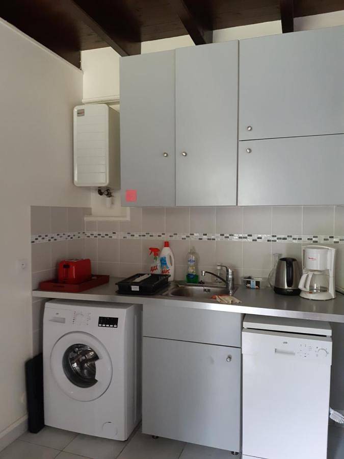 Location de vacances pour 5 personnes, avec terrasse ainsi que vue et jardin à Rétaud - 4