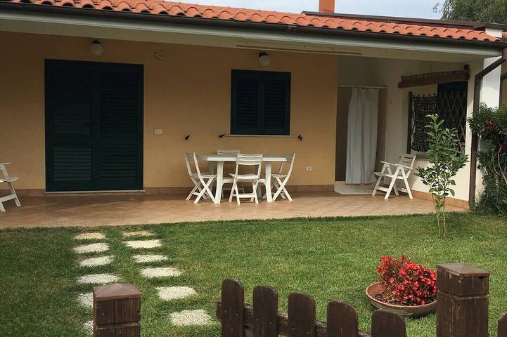 Location de vacances pour 6 personnes, avec piscine ainsi que terrasse et jardin, animaux acceptés à Casalbordino