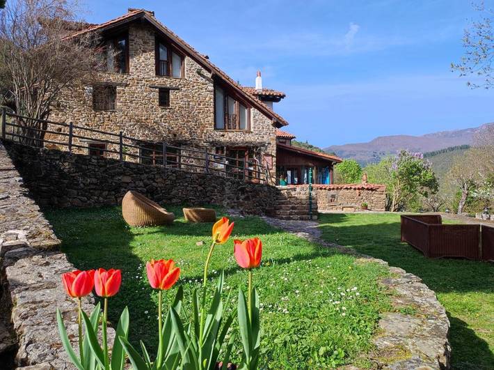 Casa rural para 5 personas, con Jardín además de Piscina y Vistas en Liébana - 4