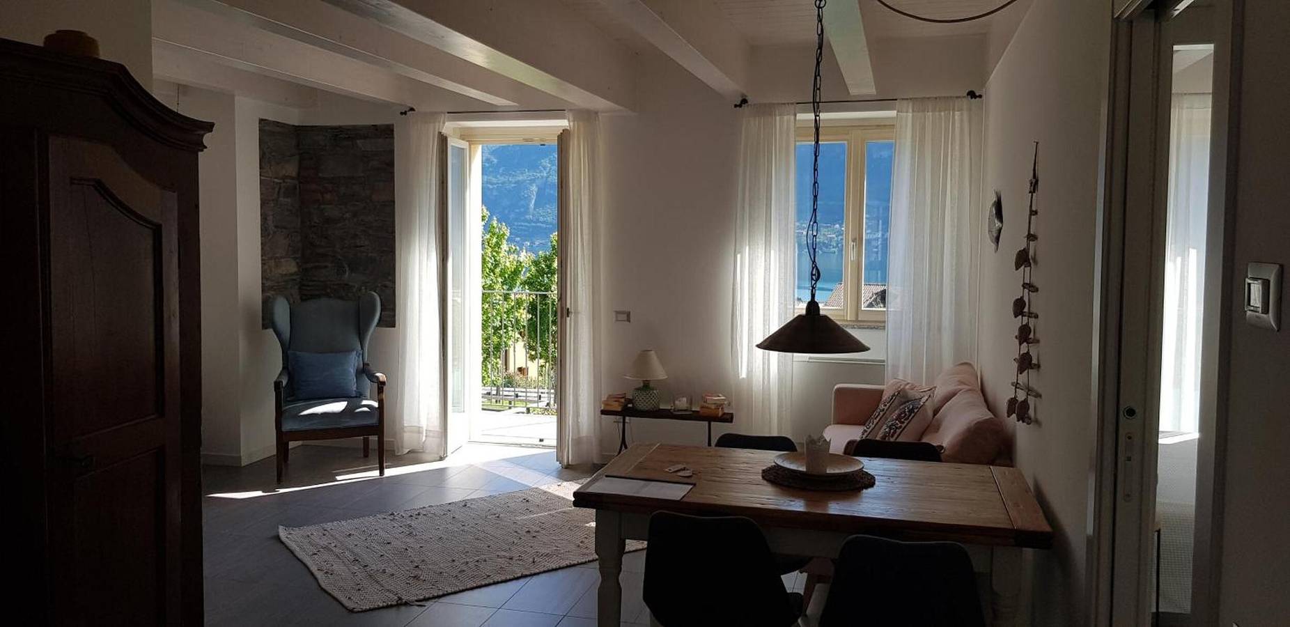 Apartamento entero, Apartamento 'Aurora' con vistas al lago, Wi-Fi y aire acondicionado in Bellagio, Municipio de Bellagio