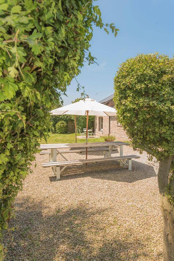 Location de vacances pour 8 personnes, avec piscine et vue ainsi que vue sur le lac et jardin à Poperinge - 3