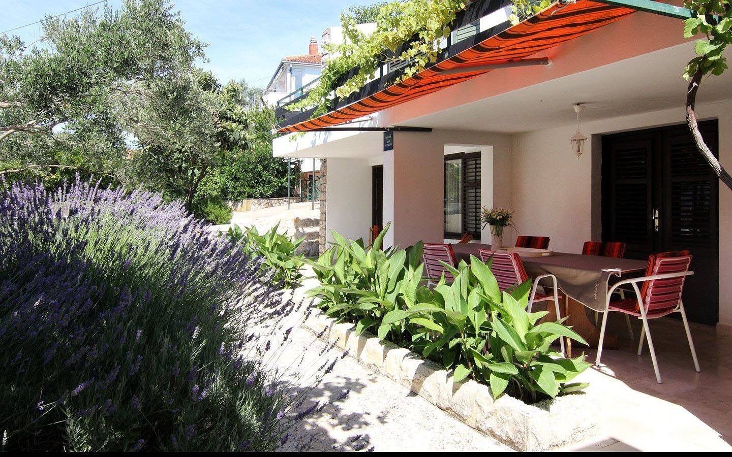 Ganze Wohnung, Apartments Emily in Vrboska, Hvar