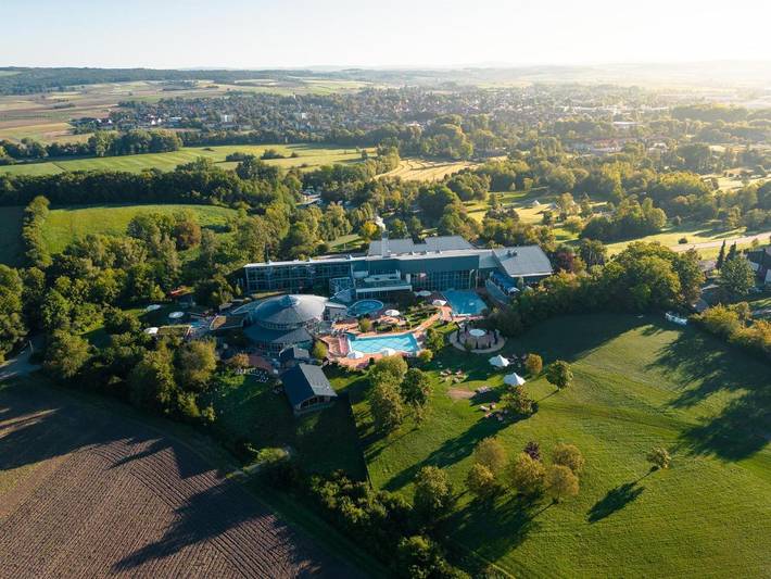 Camping für 6 Personen, mit Pool und Sauna in Franken