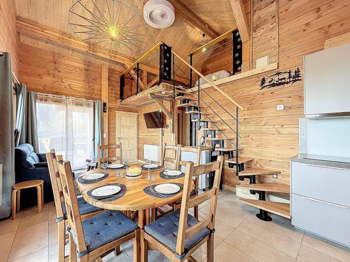 Gîte pour 6 personnes, avec Terrasse dans Le Corbier