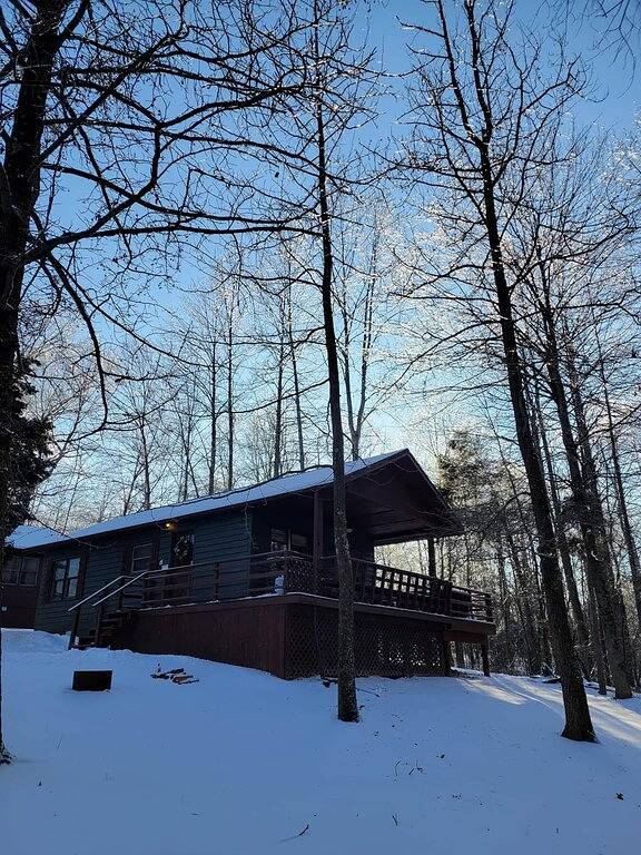 Log Cabin 6 with Hot Tub at Osborn Ramp on Patoka Lake in Patoka Lake