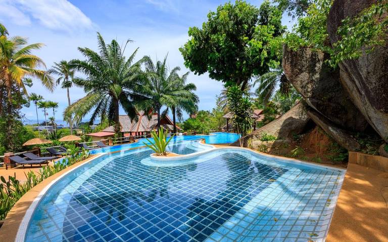 Appartement de vacances pour 2 personnes, avec terrasse et piscine ainsi que vue et bassin pour enfant