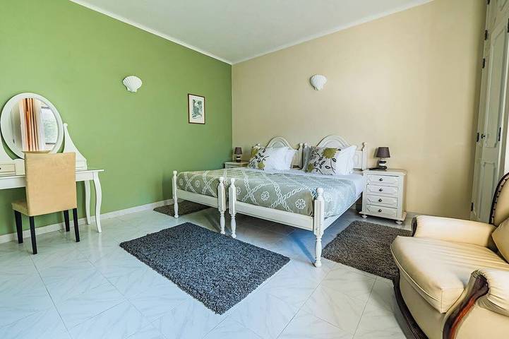 Quinta Pequena ist eine charmante rustikale Villa, die für große Gruppen oder Familien geeignet ist in Almancil, Parque Natural da Ria Formosa