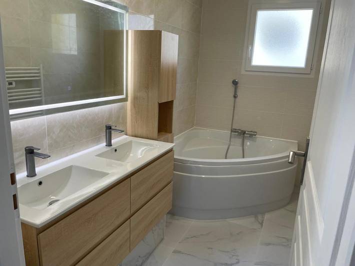 Location de vacances pour 6 personnes, avec terrasse et jardin à Latresne - 4