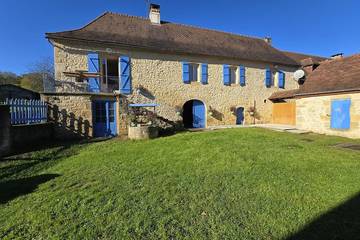 Gîte pour 6 personnes, avec jardin à Tourtoirac