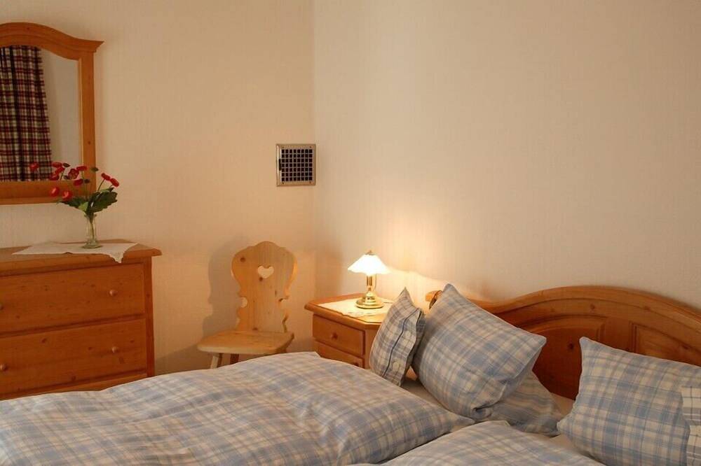 Ganze Wohnung, Ferienhaus Schenk   Wohlfühl Fe-Wo. -Talblick- einmalig  ruhige Südlage in Baiersbronn, Nordschwarzwald