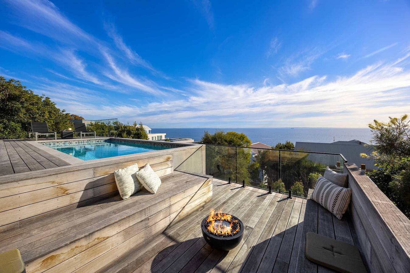 Azure Horizon   Gas Heated Pool with Stunning View in Melbourne, Mornington Peninsula