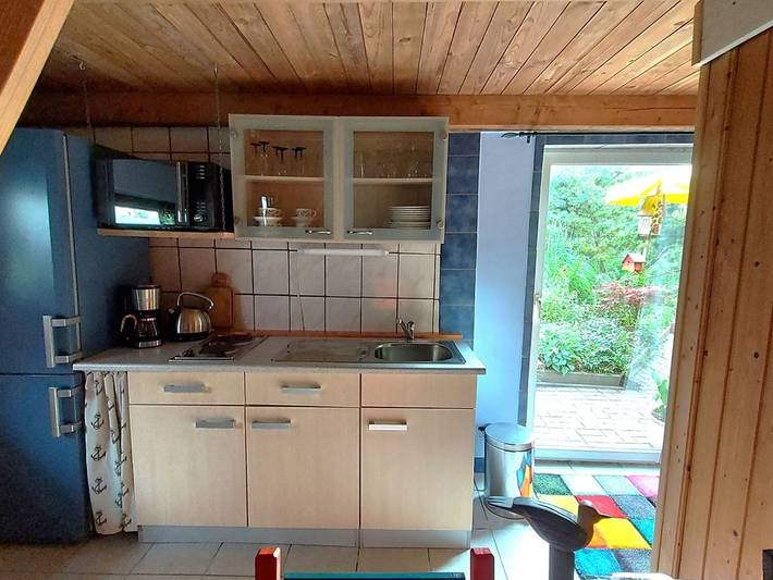 Ferienhaus Julchen - mit Garten, Grillplatz, Sauna - Ferienhaus Julchen: Ruhiges Familienidyll mit Garten, Terrasse und Sauna in Samtens, Rügen