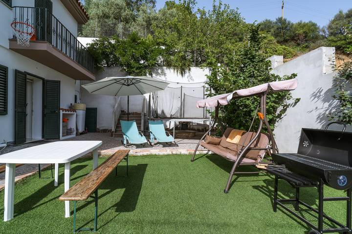 Vacation rental for 4 people, with yard in Sardinia