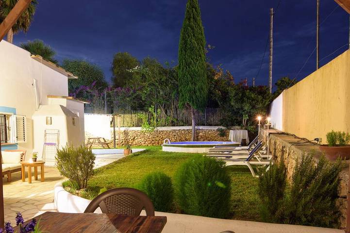 Apartment for 7 people, with terrace and garden in Ibiza