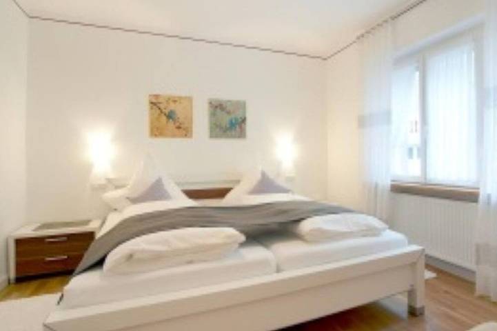 Ferienwohnung für 3 Personen, mit Terrasse und Garten in Neef - 2