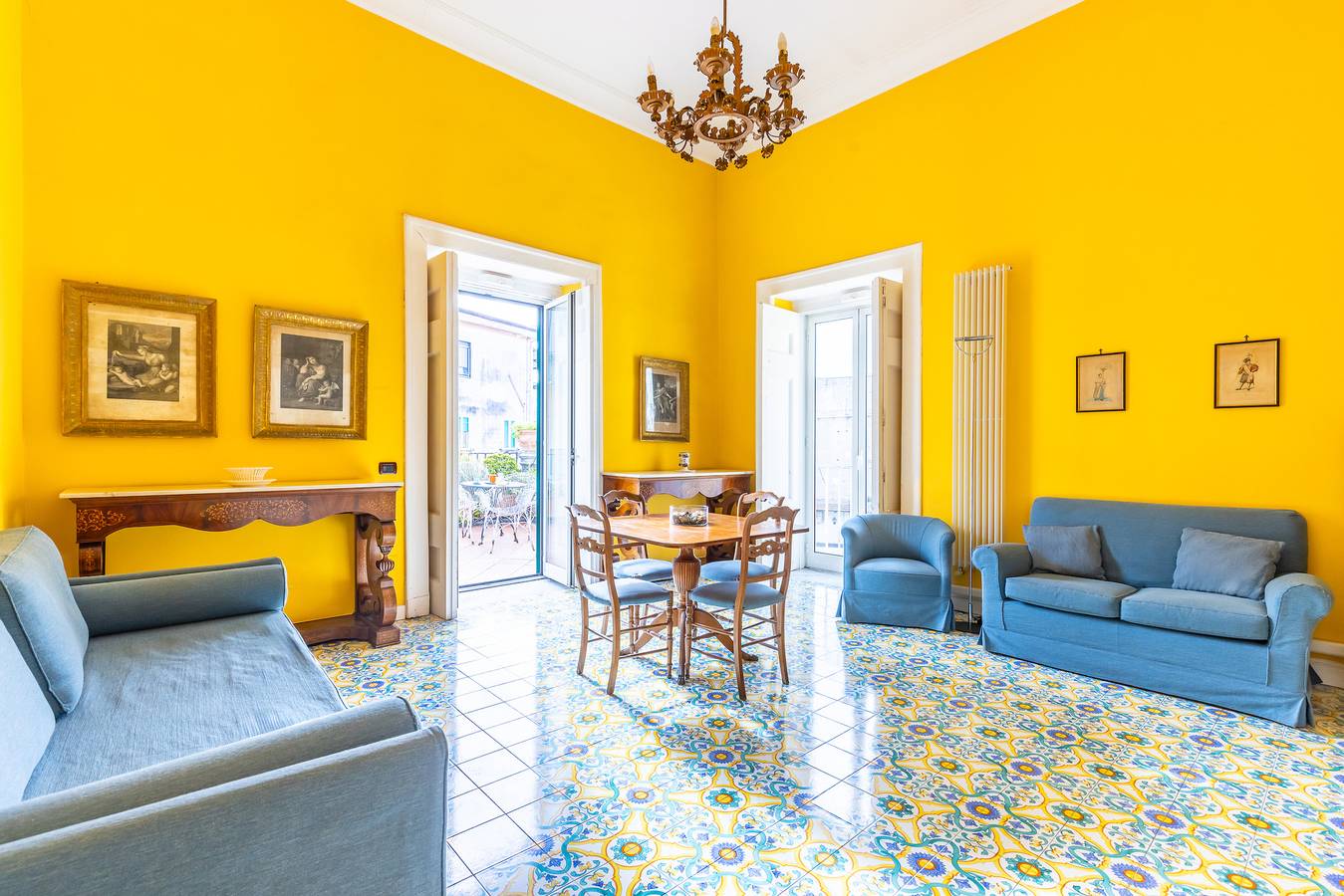 Appartamento intero, Santa Chiara Charming House with Terrace in Napoli, Napoli e dintorni