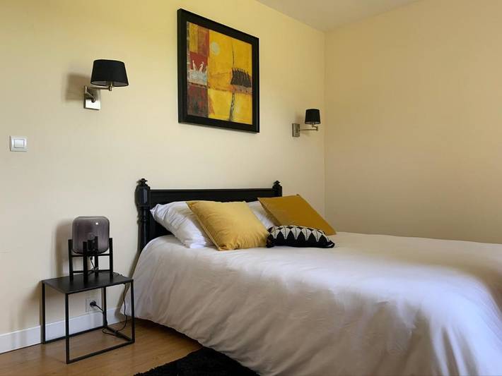Location de vacances pour 4 personnes, avec terrasse ainsi que jardin et vue à Troncens - 2