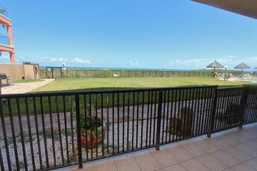 Vacation Home for 7 Guests in South Padre Island, Padre Island, Picture 2