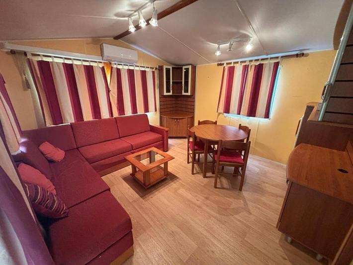Camping voor 6 personen, met Terras in Bauduen