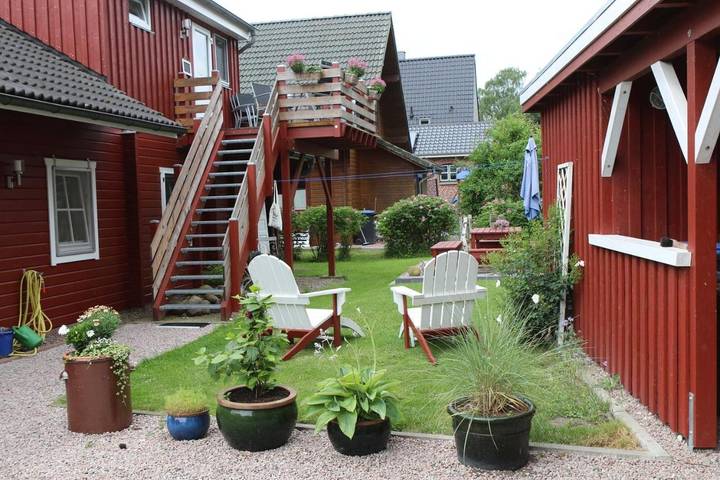 Ferienwohnung für 4 Personen, mit Balkon und Terrasse sowie Garten in Kollmar