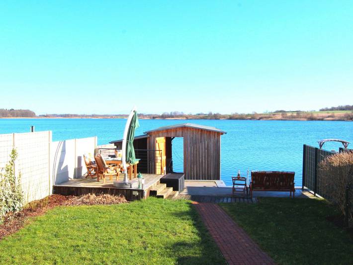 Ferienhaus für 4 Personen, mit Garten und Seeblick sowie Terrasse, kinderfreundlich in Malchow