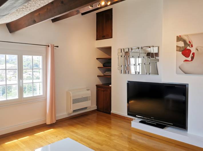 Appartement entier, Appartement Vue Mer à Bastia, terrasse et piscine privée. in Bastia, Cap Corse