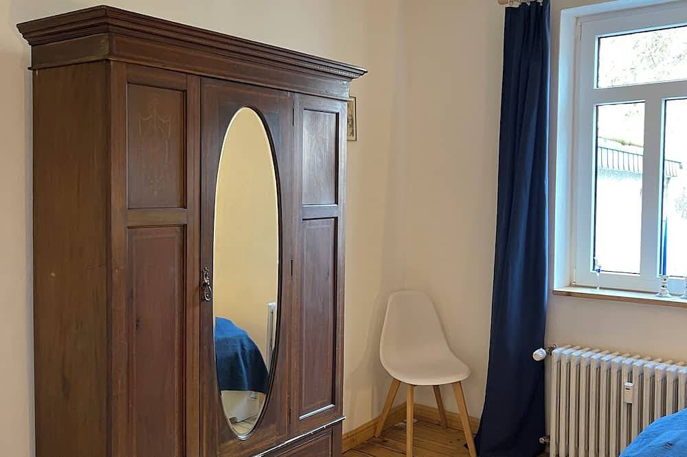 Ganze Wohnung, Ferienwohnung in renoviertem Winzerhaus nahe Mosel, Burg Eltz und Traumpfaden in Burg Eltz, Moselkern