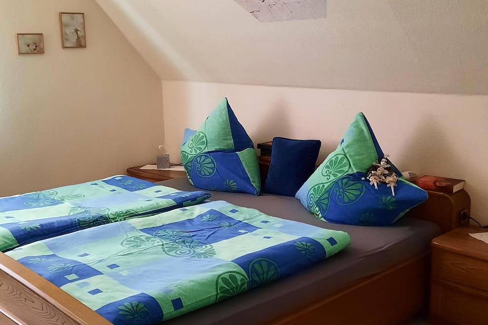 Ganze Wohnung, Ferienwohnung Fewo am Schloss in Stavenhagen, Mecklenburgische Seenplatte