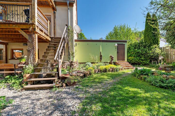 Ferienwohnung für 2 Personen, mit Balkon und Garten sowie Sauna