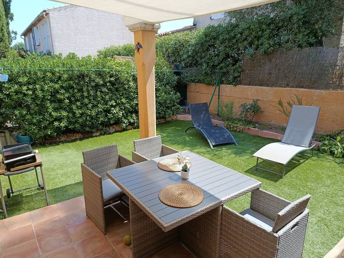 Ferienhaus für 6 Personen, mit Garten in Cogolin