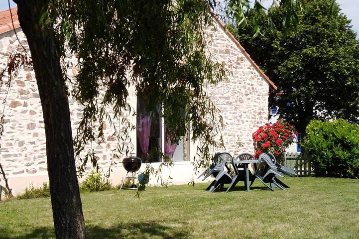 Location de vacances pour 5 personnes, avec jardin à Frossay
