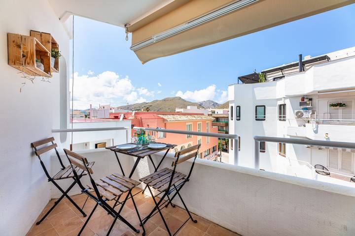 Entire apartment, Holiday Apartment 'Voramar' close to the Beach with Mountain View, Shared Pool & Wi-Fi in Port de Pollença, Pollença