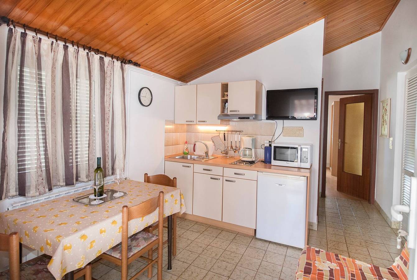 Ganze Wohnung, Gemütliche Ferienwohnung Anka D in Krk Stadt, Krk