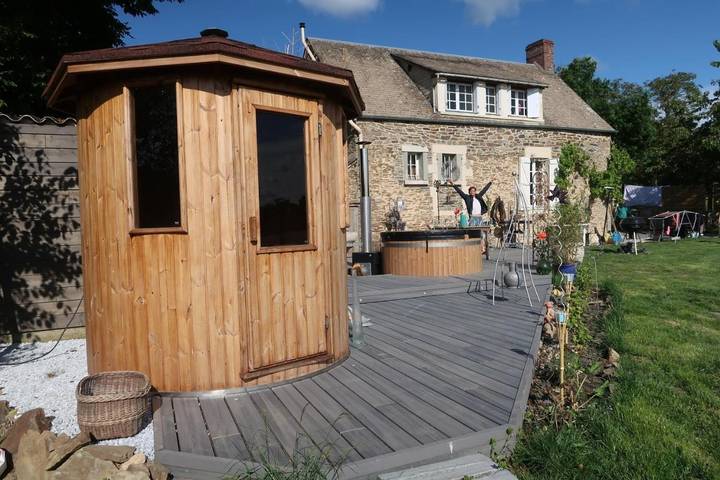 Location de vacances pour 8 personnes, avec jardin ainsi que sauna et jacuzzi à Les Moutiers-en-Cinglais - 3