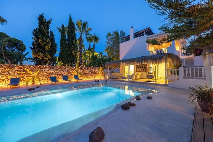 Chalet para 6 personas, con jardín además de vistas y piscina, Familias con niños en Ibiza - 3