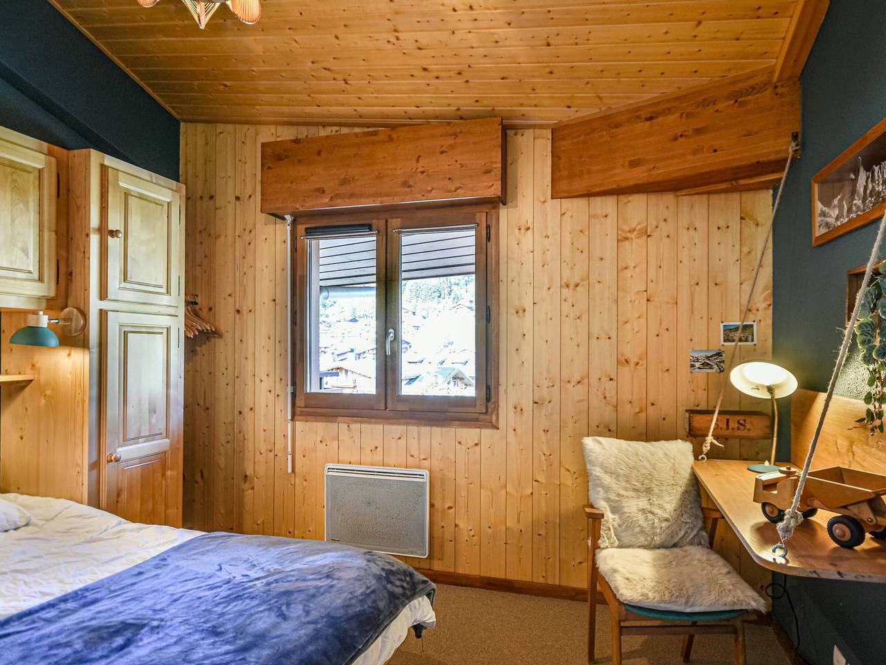 Apartamento entero, Apartamento renovado 4-5 pers cerca de pistas en Les Gets con aparcamiento y Wifi in Les Gets, Les Portes du Soleil