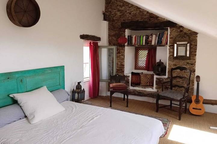 Location de vacances pour 8 personnes, avec terrasse et jardin à Pietracorbara - 2