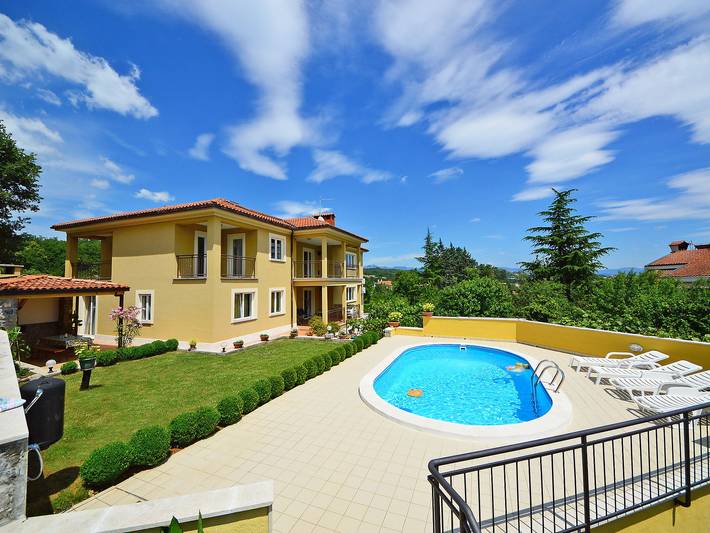 Ferienwohnung für 4 Personen, mit Garten und Terrasse in Opatija Riviera