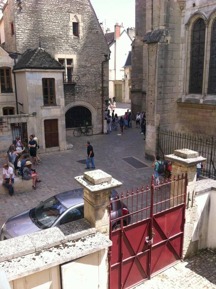 Gîte pour 15 personnes, avec vue dans Office De Tourisme De Dijon - 2