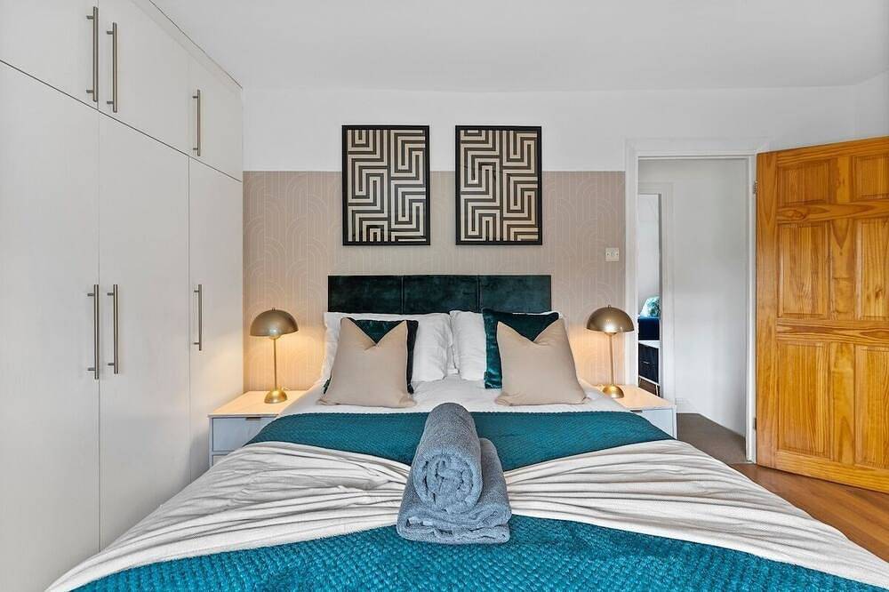 Elegant 3-Bedroom House in the Heart of Windsor in Windsor, Berkshire