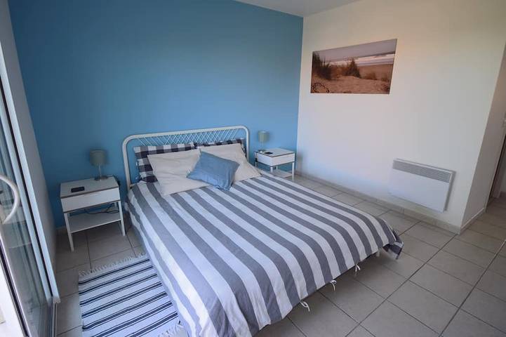 Location de vacances pour 10 personnes, avec terrasse et jardin à Vensac - 3