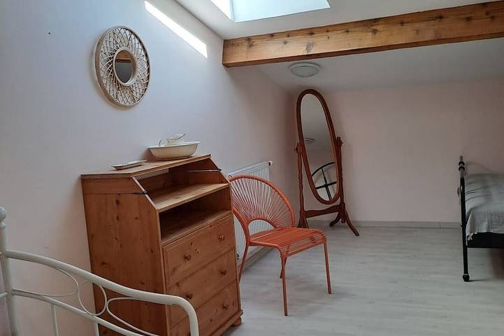 Gîte pour 5 personnes, avec Terrasse et Jardin à Ozillac - 4