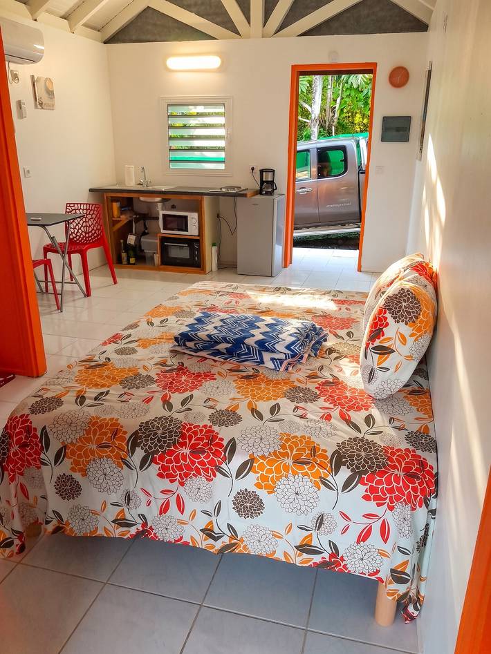 Encantador bungalow en Petit-Bourg con jardín privado in Petit-Bourg, Guadalupe