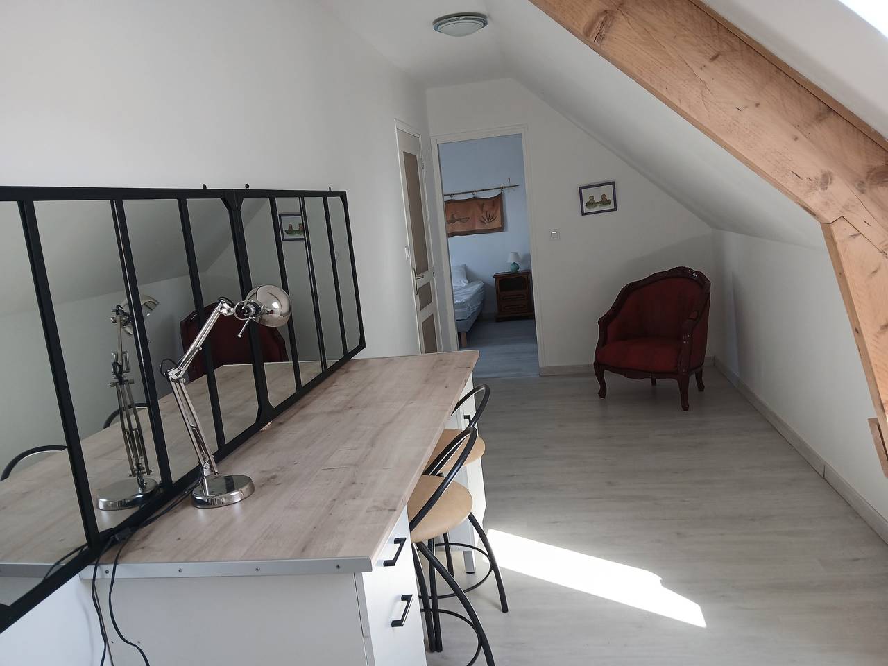 Maison de vacances 'Maison De Campagne Brûlon' avec vue sur le lac, terrasse privée et Wi-Fi in Brûlon, Sarthe